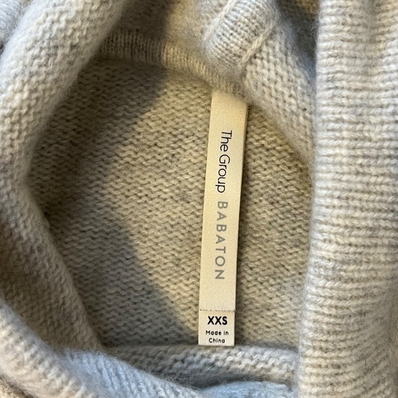 Aritzia Sweater - Picture 2 of 2